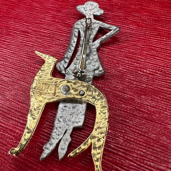 3/$30 Vintage Woman with Dog Brooch - Picture 3 of 5
